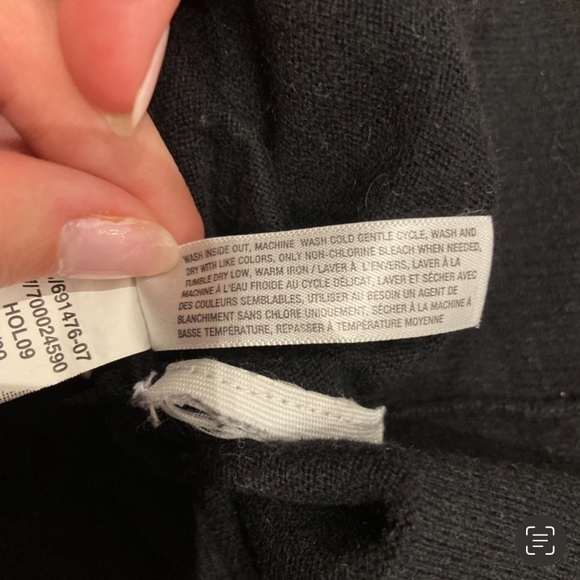 GAP Cashmere Sweater - Picture 5 of 6